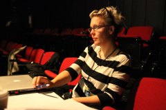 connecting_people_02